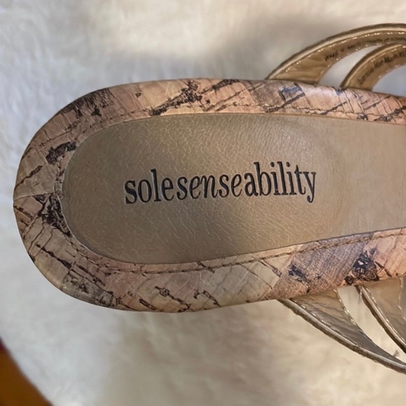 Beautiful cork wedge summer sandals 6 heels - Picture 3 of 7